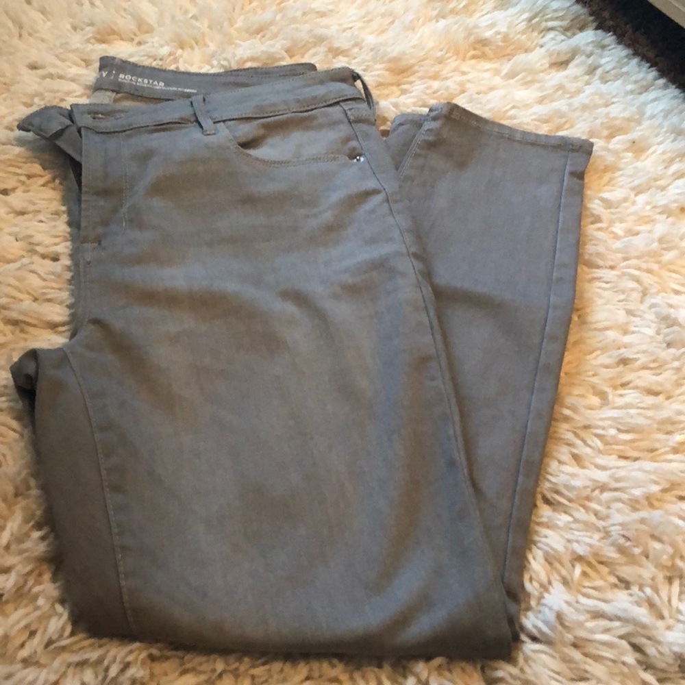 Old navy rockstar jeans